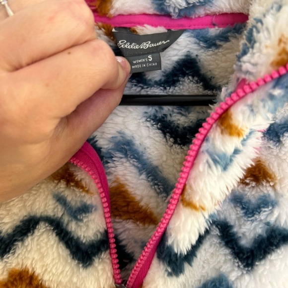 Eddie Bauer Size S Quest Plush Fleece Quarter Zip White Pink Teddy Pullover NWOT - Picture 5 of 8